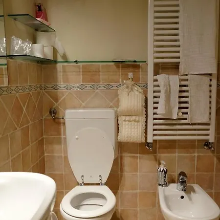 Alojamento de Acomodação e Pequeno-almoço La Chimera *